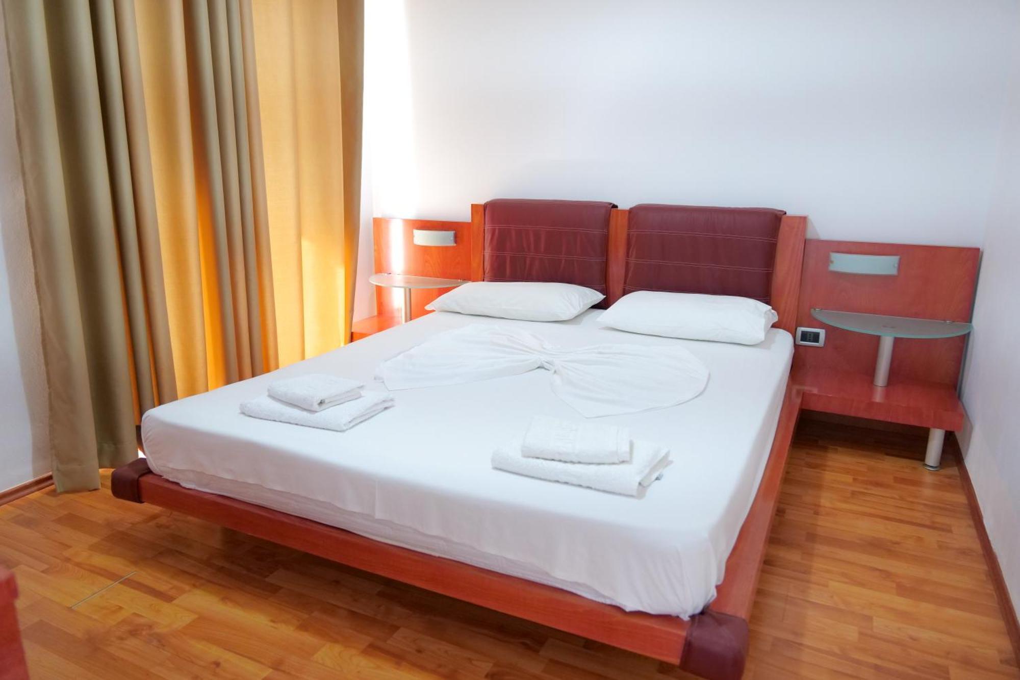 Hotel Vola Σαράντα Εξωτερικό φωτογραφία